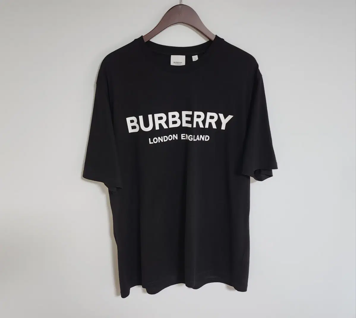 [L] Burberry London England Logo Short Sleeve T-shirt 8026016