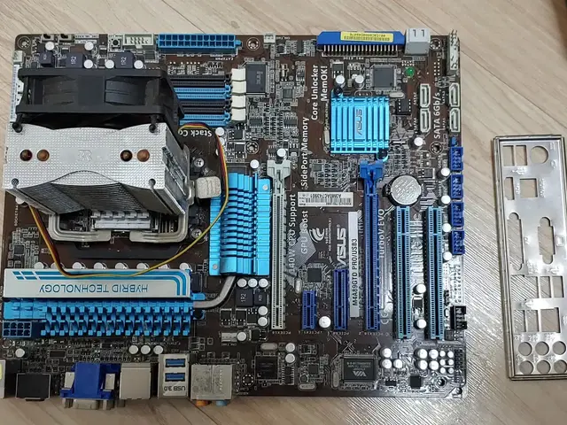 컴퓨터 메인보드 (Asus M4A89GTD PRO) (옛날 컴퓨터)