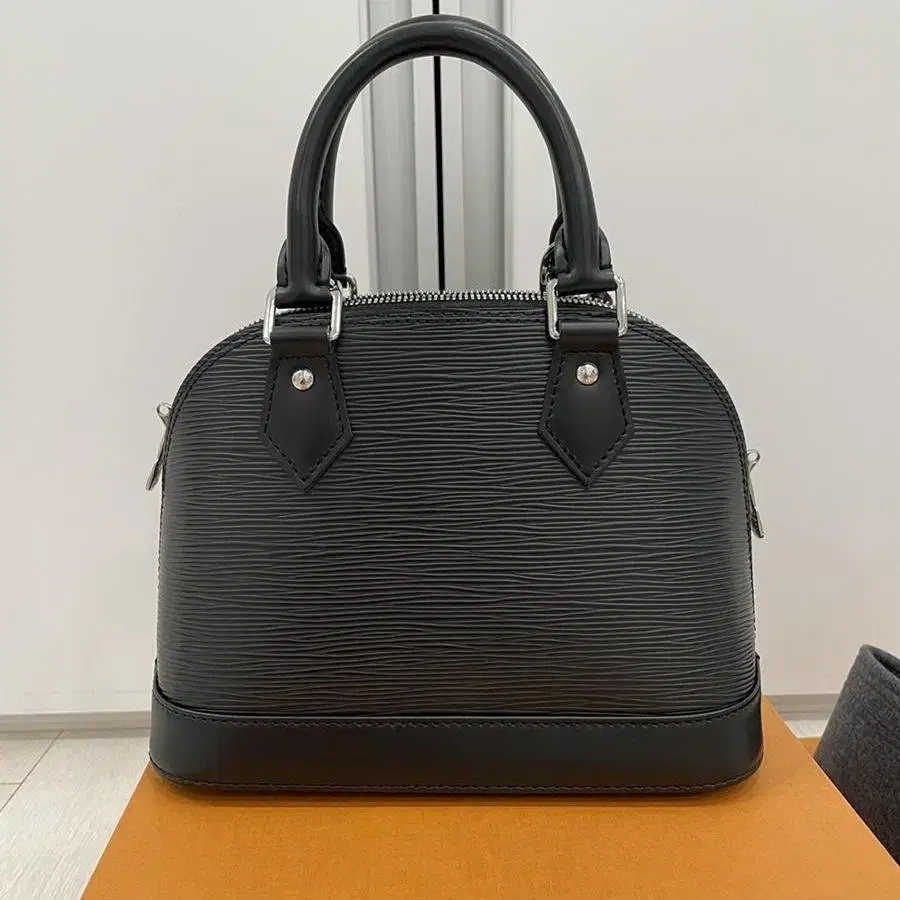 Louis Vuitton Alma BB Epi New Arrivals