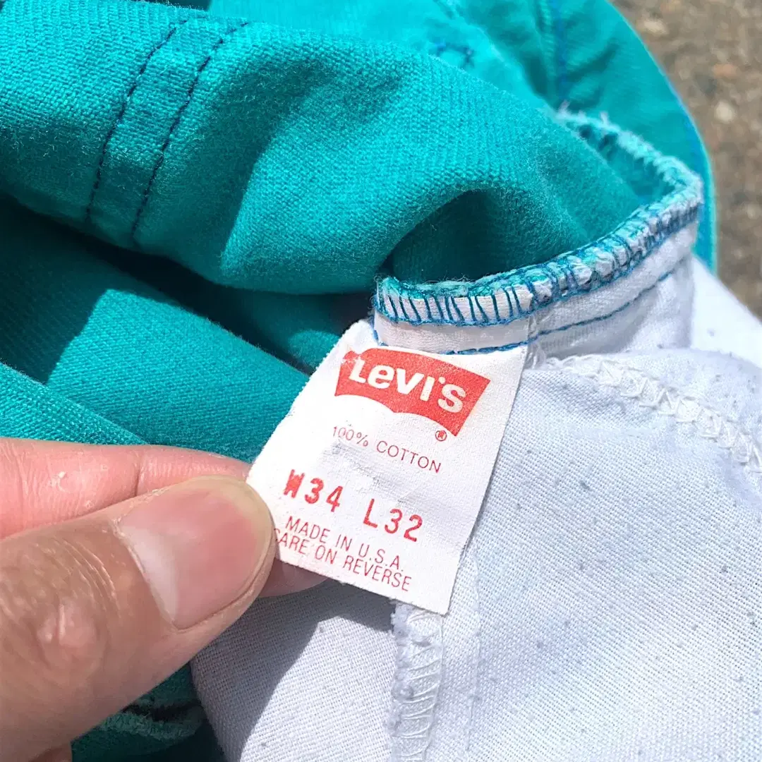 [32] 90s levis 560 denim pants