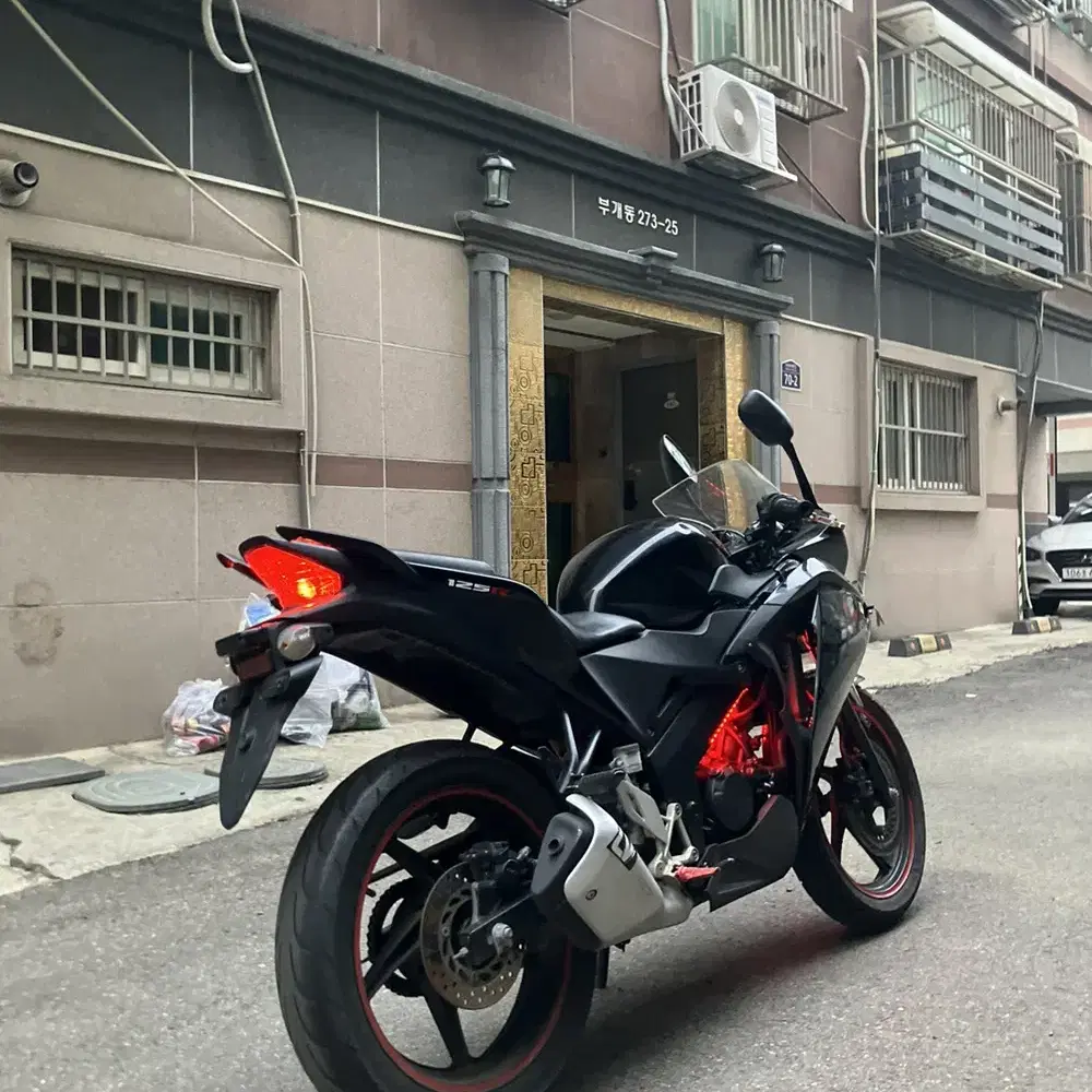 CBR 125 15년식 판매합니다.