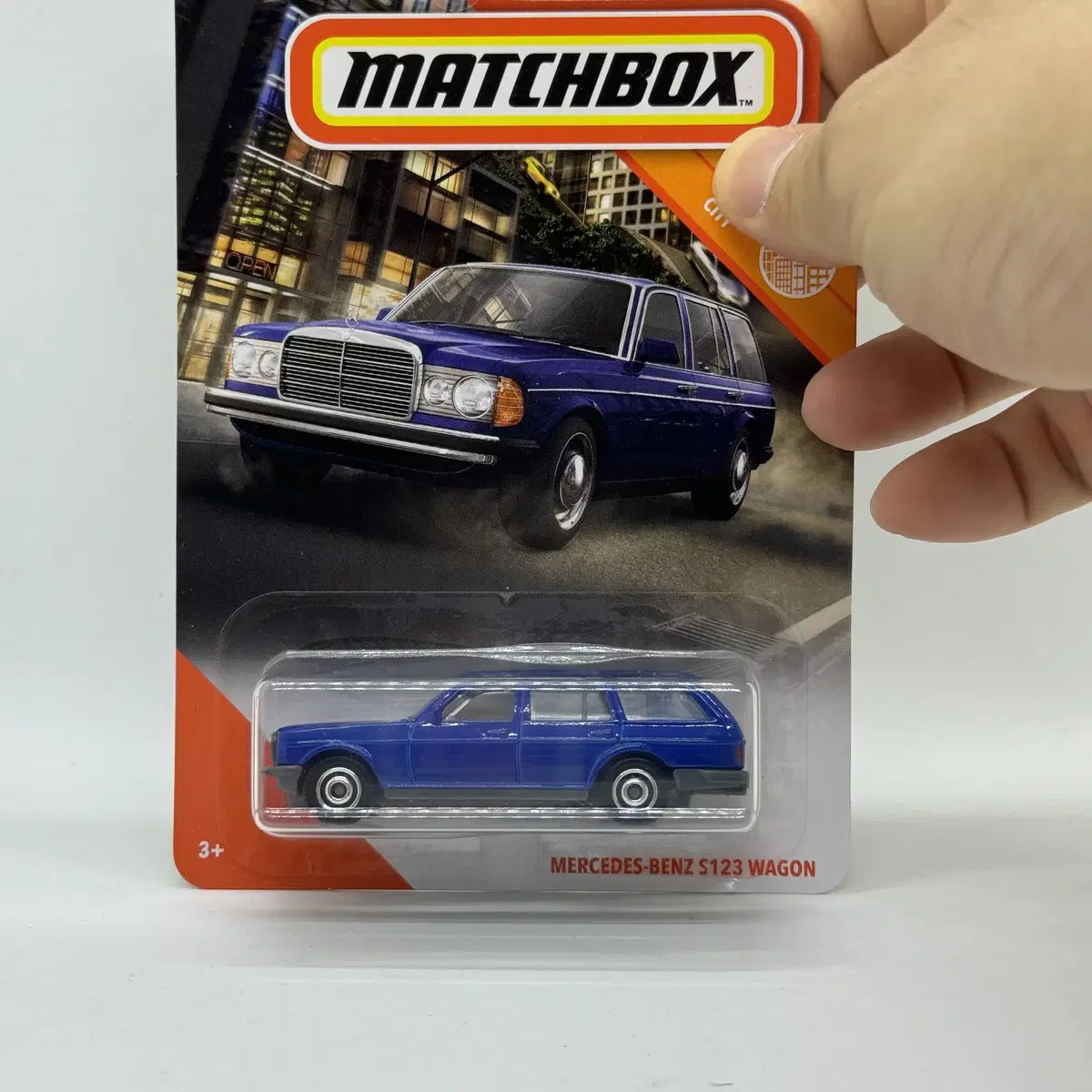 Matchbox Benz S123 Wagon