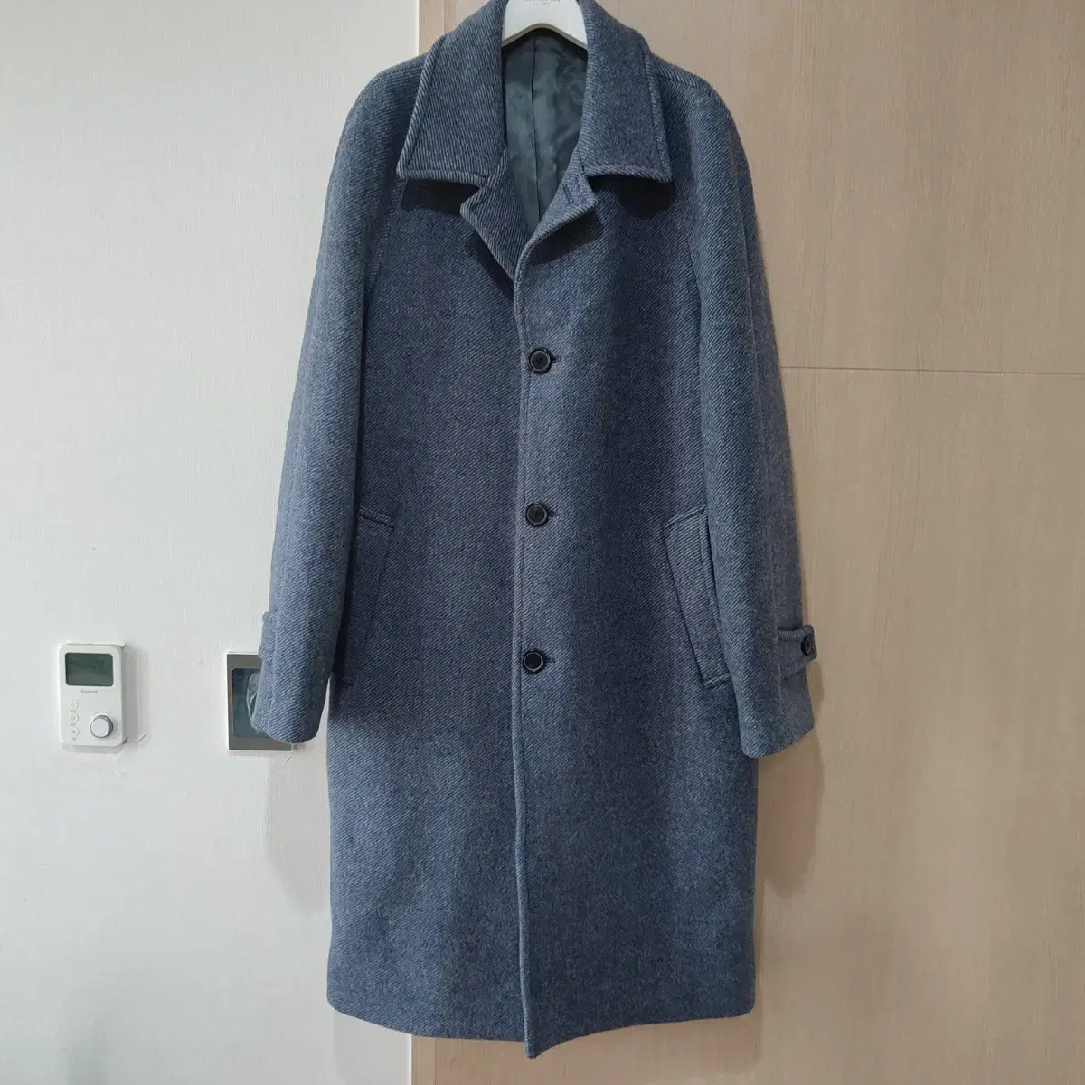 TieFour Men's Coat ConditionGood Nice 100