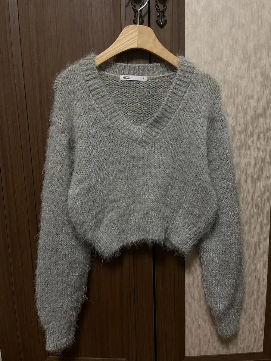 Misso V-neck knit green