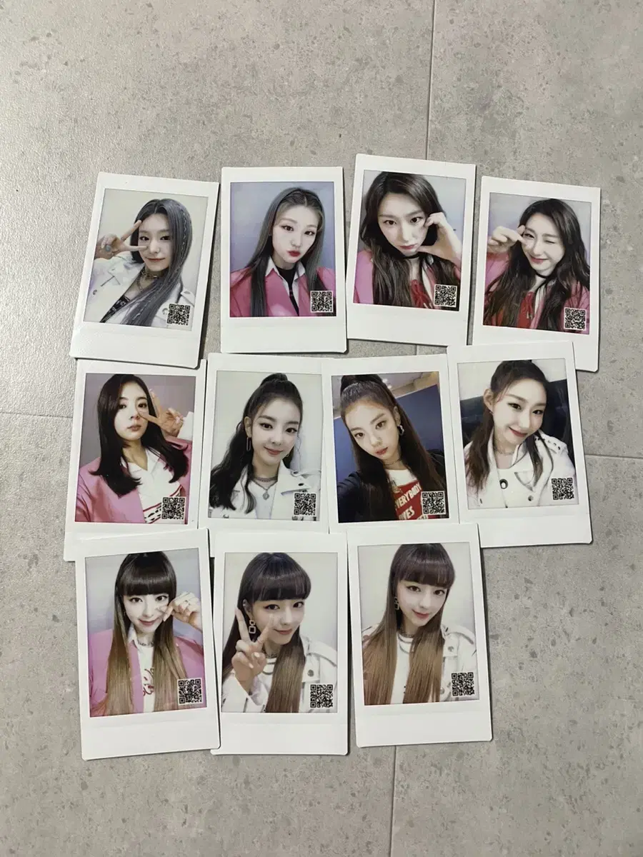 itzy it's z me soundwave soundwave voice pola luckydraw photocard photocard