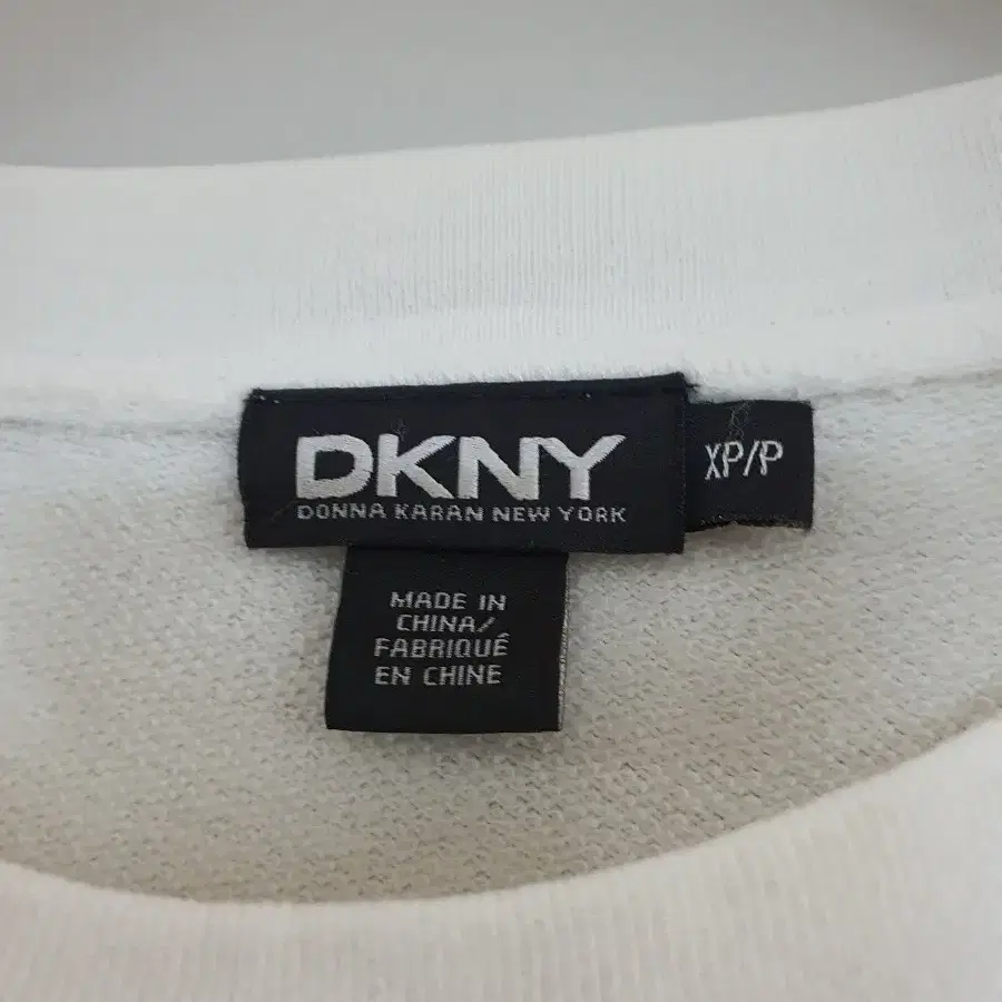 DKNY 오버핏 반팔 여성