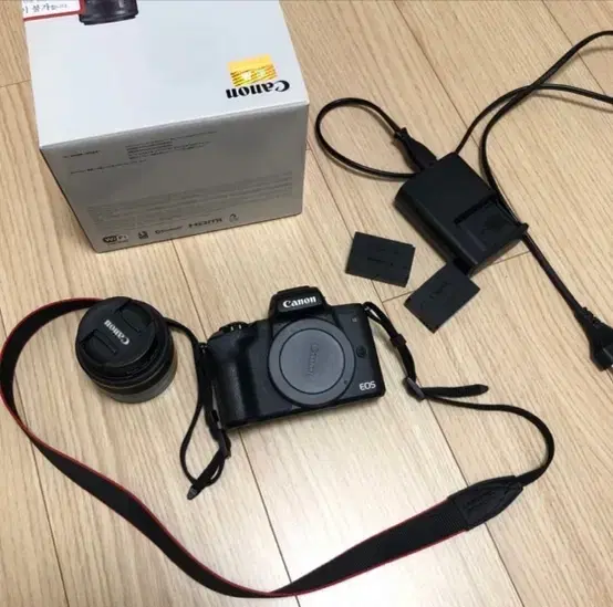 캐논카메라 EOS M50 (최상급, 렌즈포함)