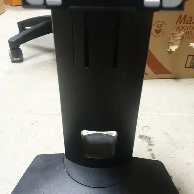 대형 모니터 거치대 HP monitor stand fix 고정