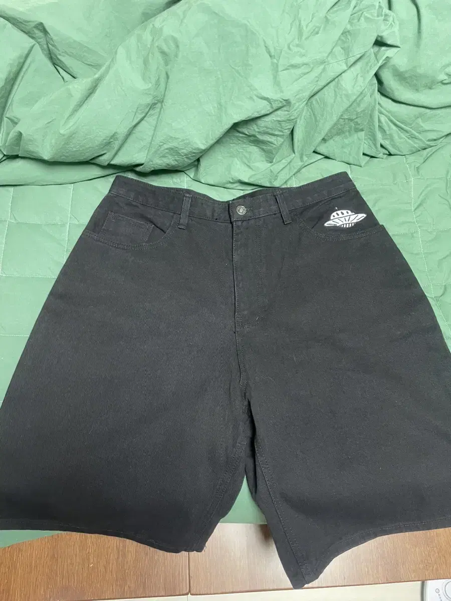 (new) Lavros alien denim vahn size L sells