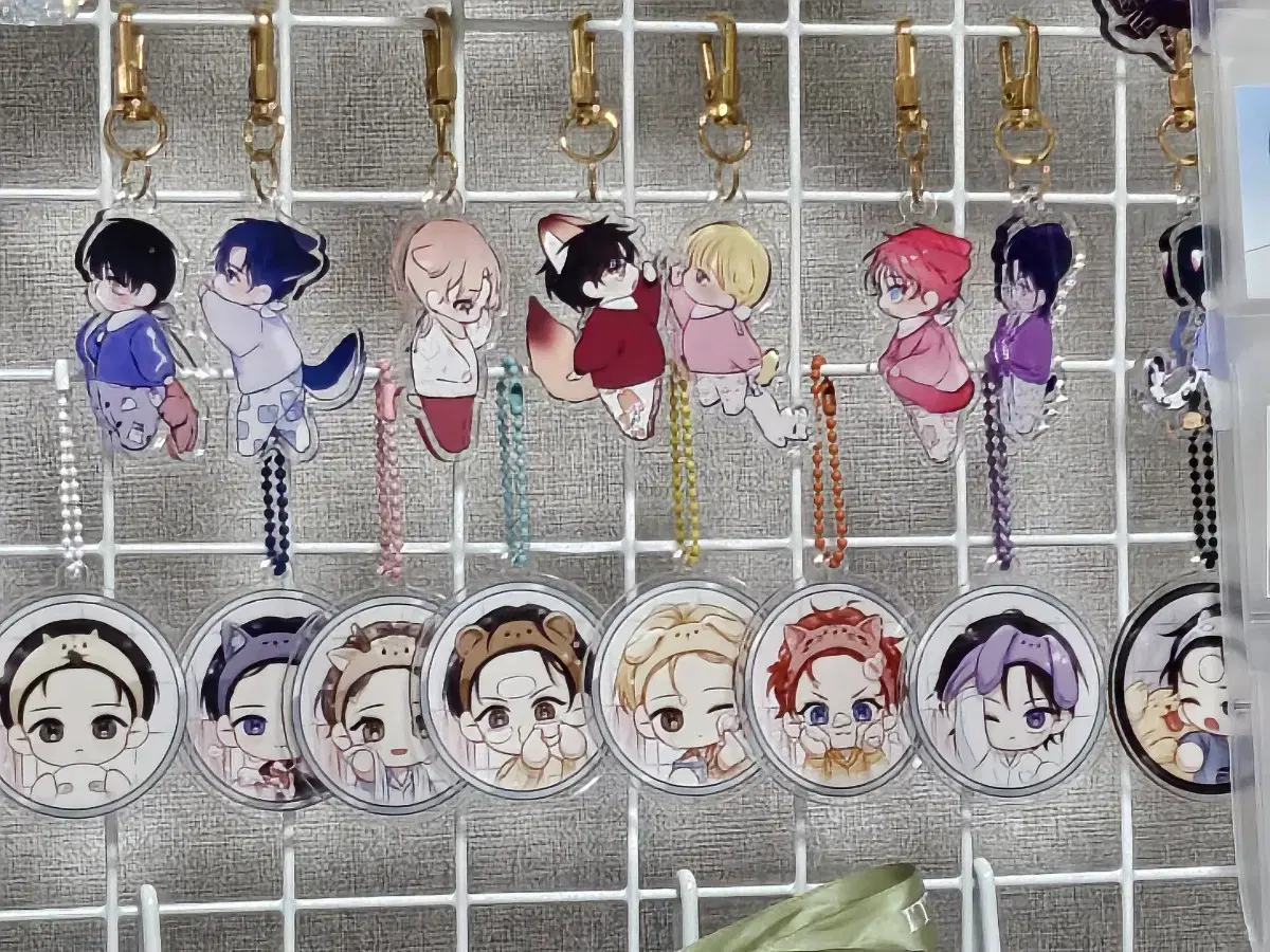 Demot Juk acrylic keyring Below cost (rationed)