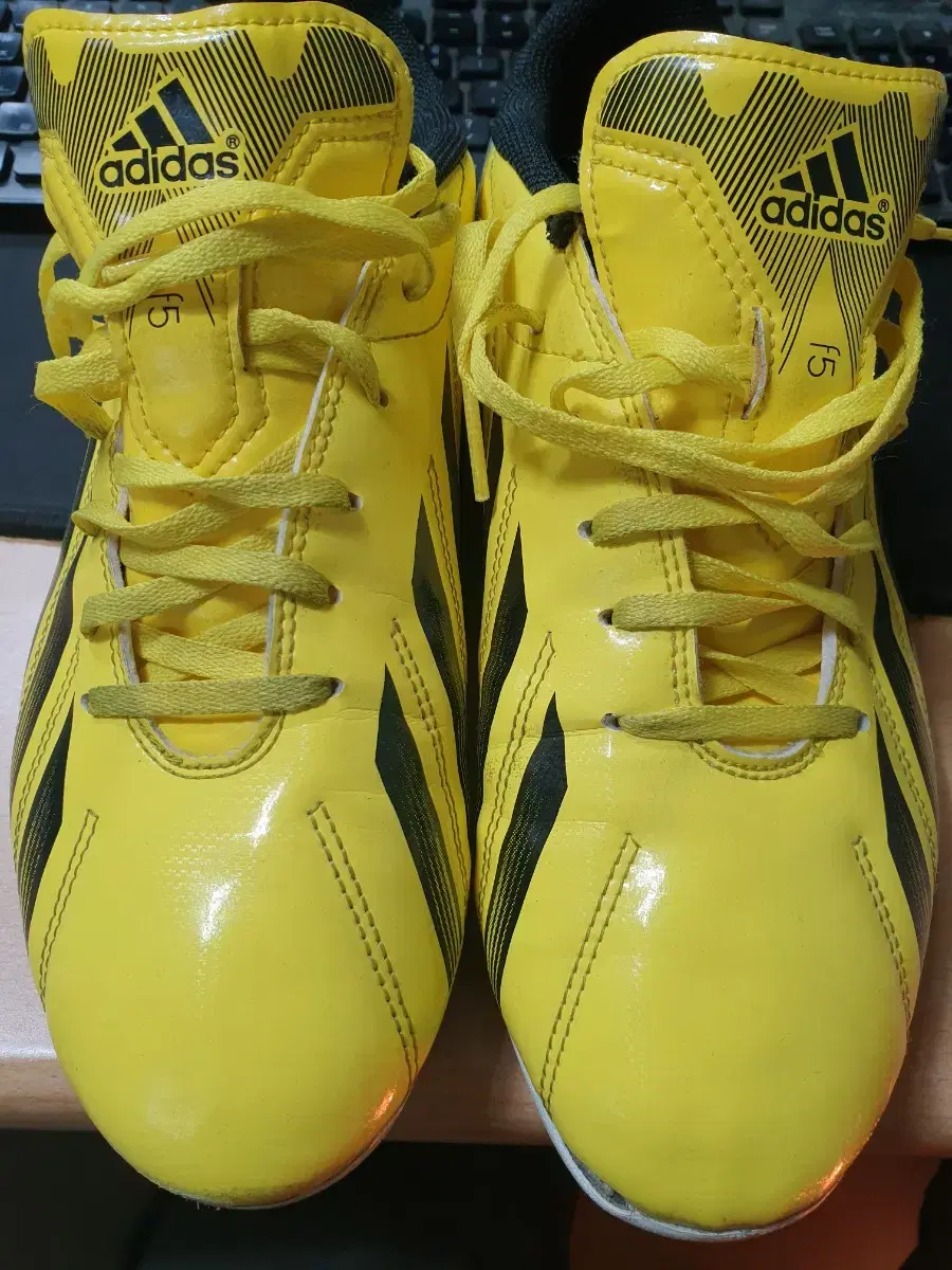 아디다스 축구화 F5 TRX HG 265