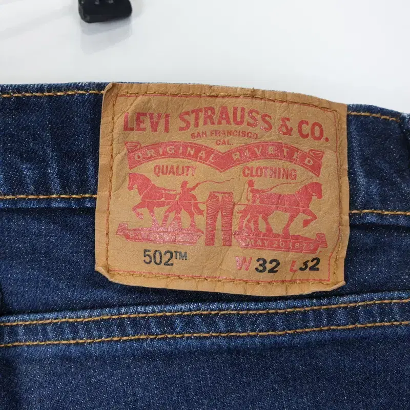 Z4434 리바이스 502 레귤러 청바지 남32인치 LEVIS