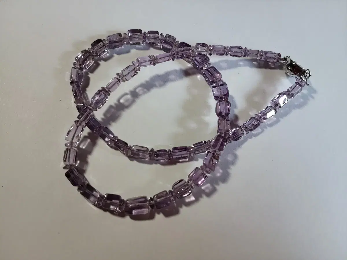 Purple embroidered sujeong bead necklace