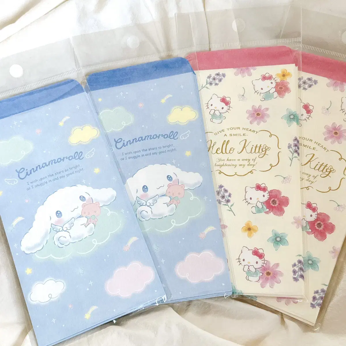 Cinnamon Roll Kitty Envelopes