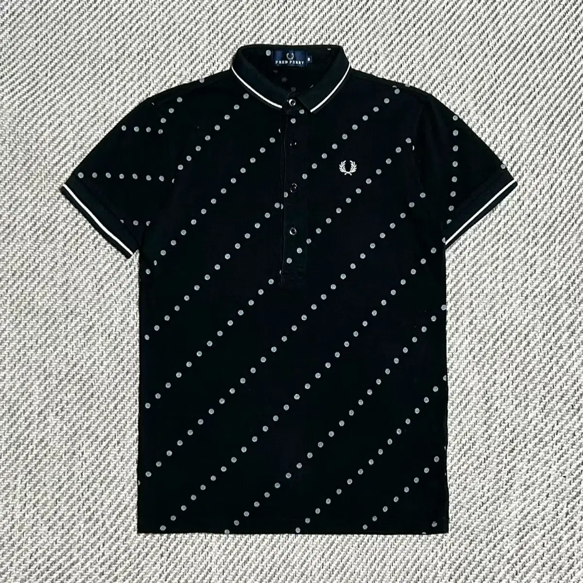 [ S ] Fredperry 프레드페리 반팔 카라티