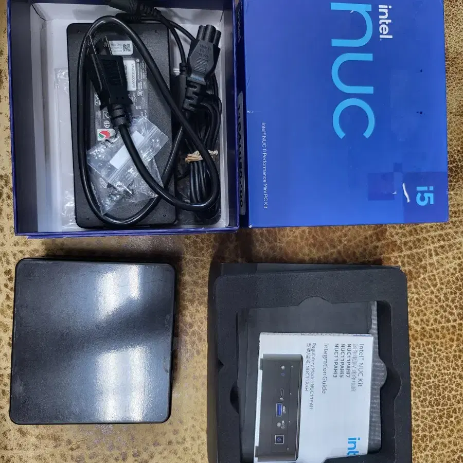 인텔 미니PC NUC11PAH I5-1135G7