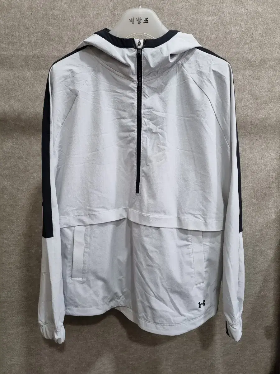 Women's SM Under Armour Anorak