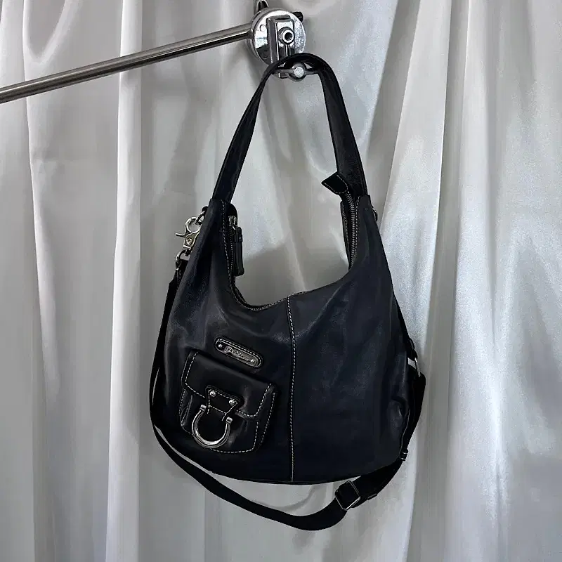 GILLIVO  leather bag