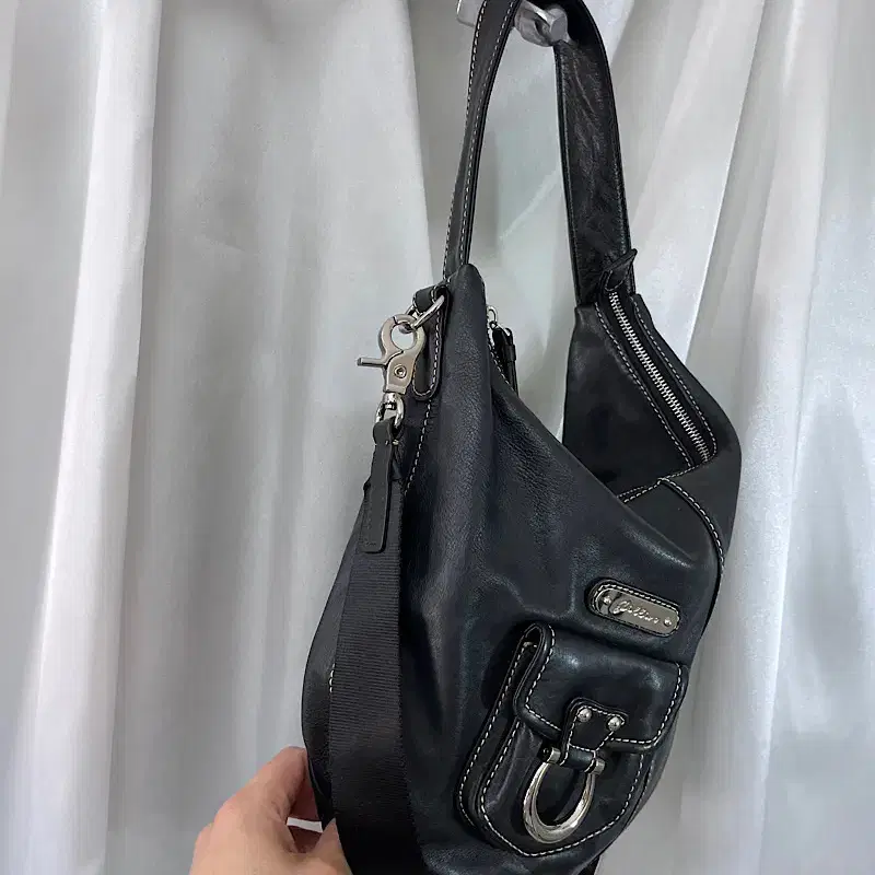 GILLIVO  leather bag