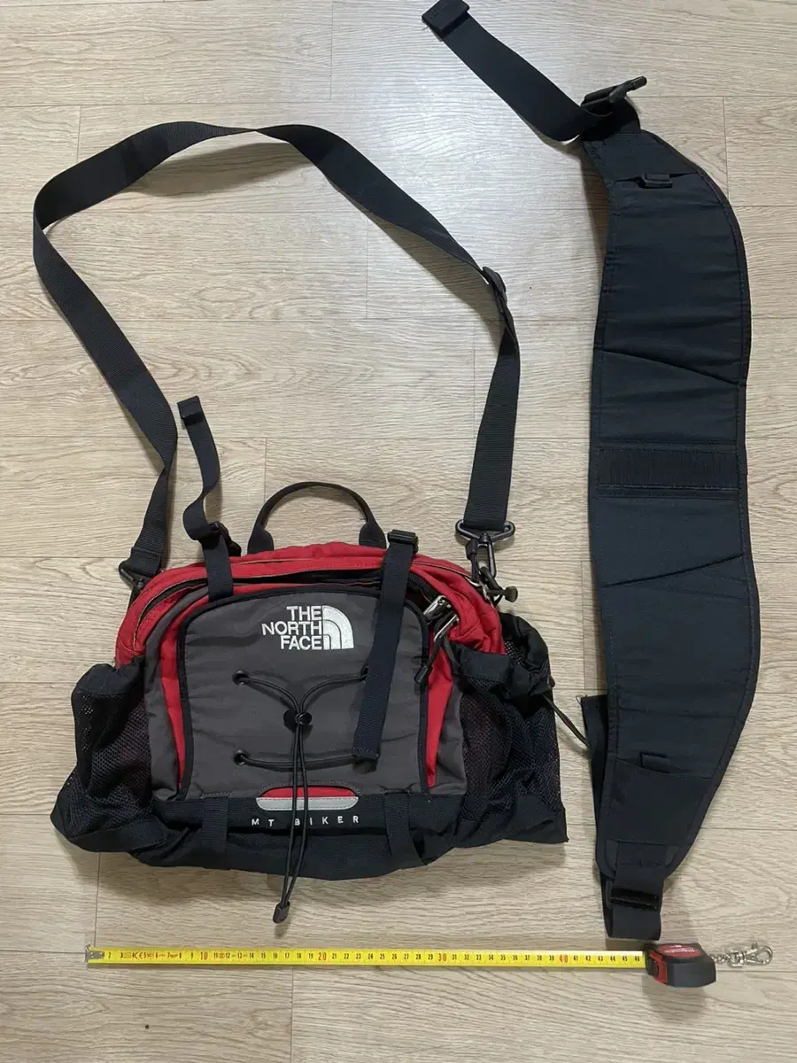 2000 Old School North Face Hip Bag