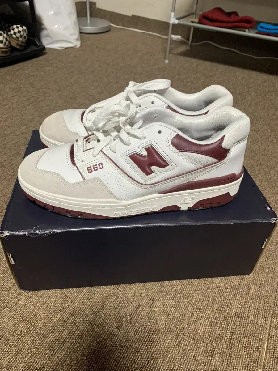 (270) New Balance 550 Burgundy