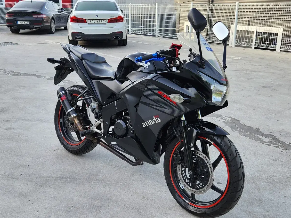 cbr125 14년식  외관상태sss급 145만원 판매합니다