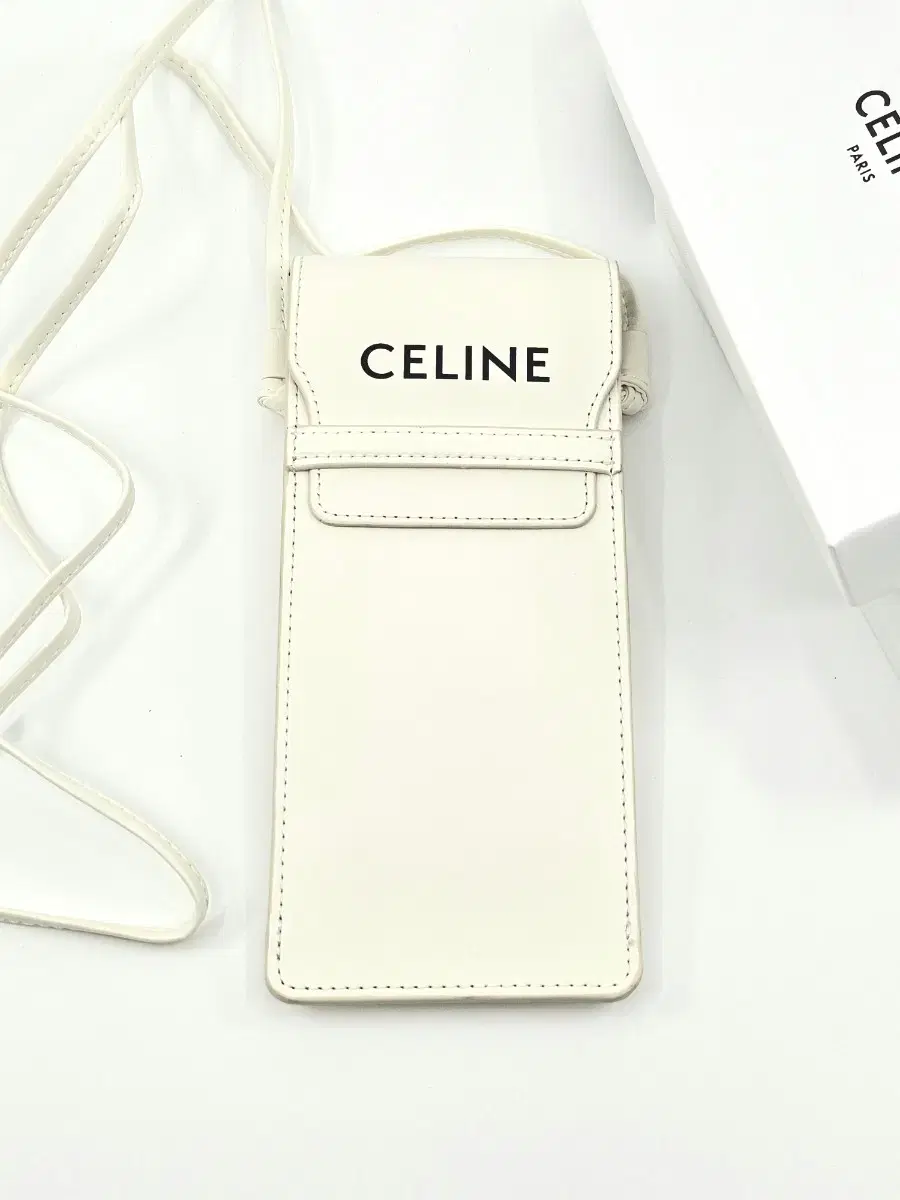 (brand new) Seline Phone Holder Crossbody Bag