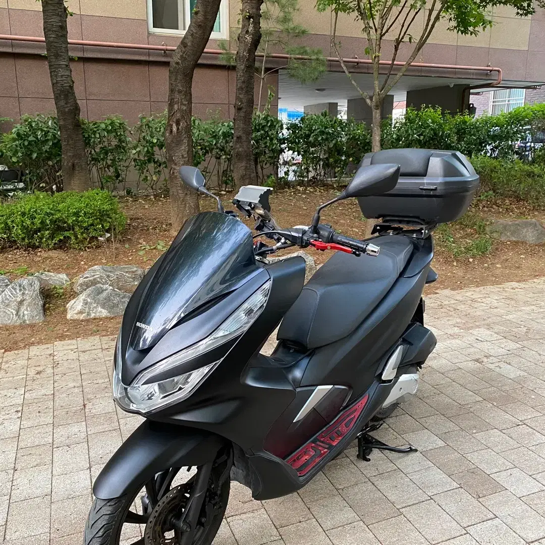 2019년형 PCX125 생활튜닝 판매합니다.