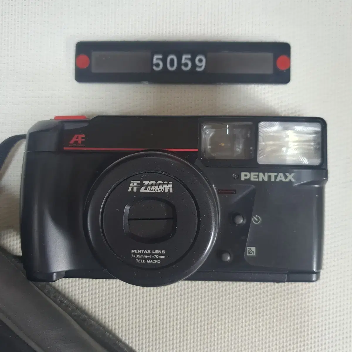 Pentax Zoom 70-S Date Film Camera with Pow...