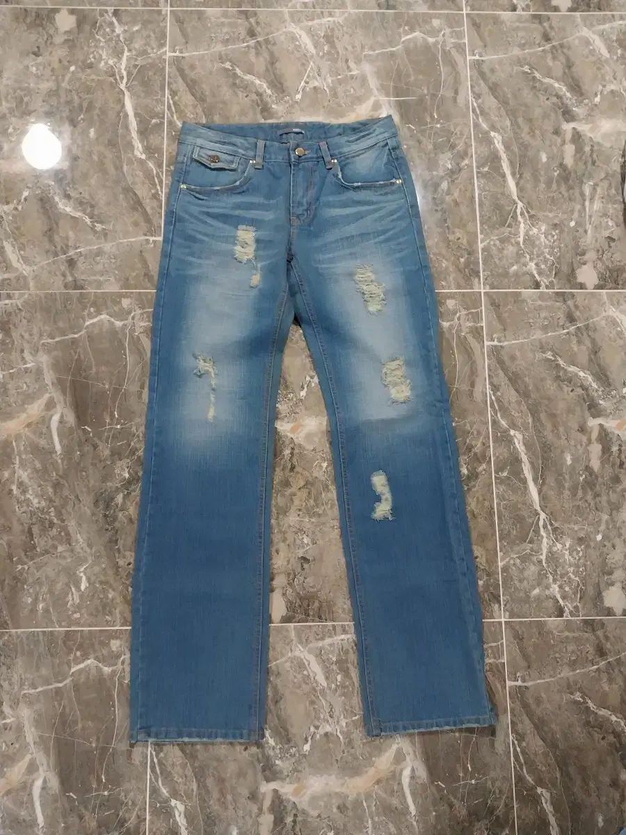 d1 Brand New MAERYO Fascination Jeans Vintage 32