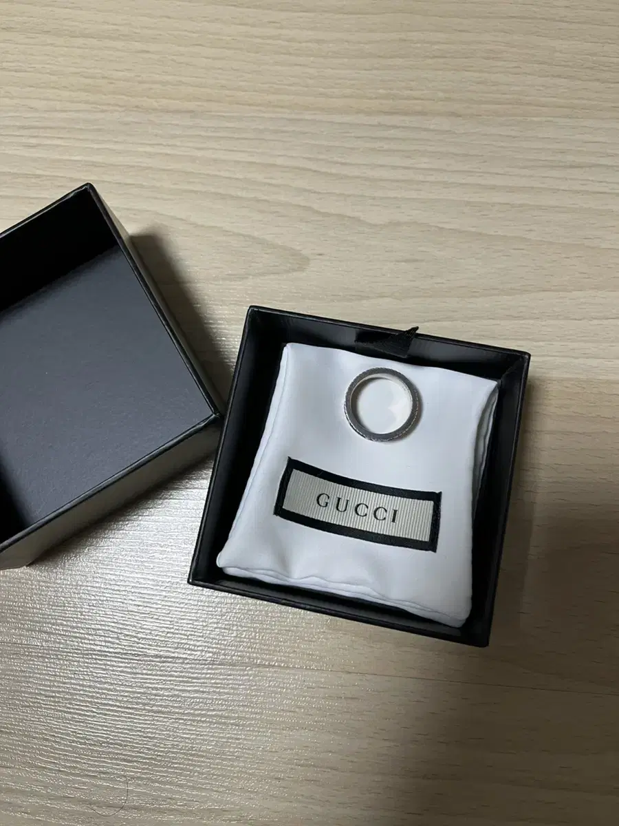 GUCCI MAMMOTH DOUBLE G SILVER RING