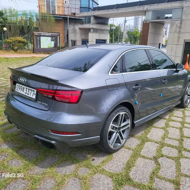 아우디 A3  35TDI  V8