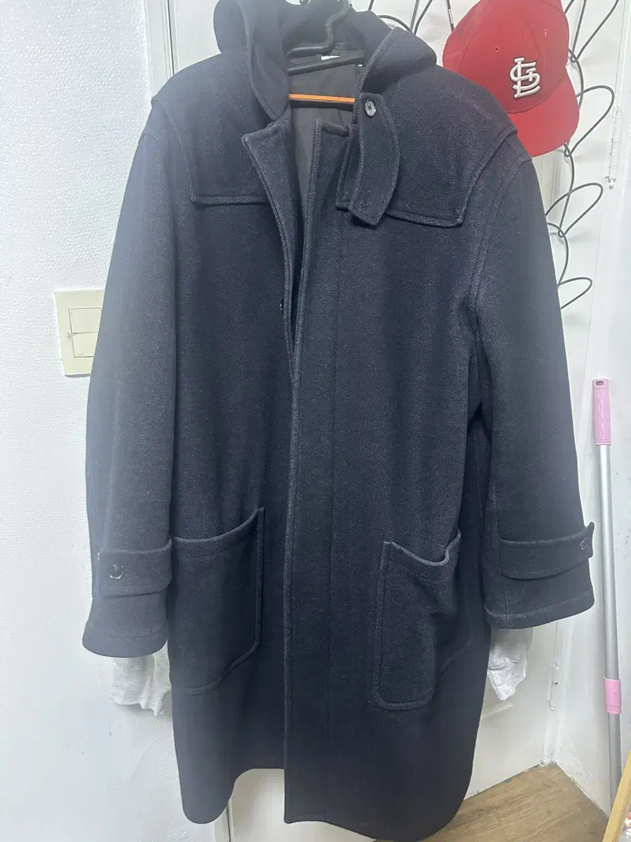 Orari Duffel Coat sells