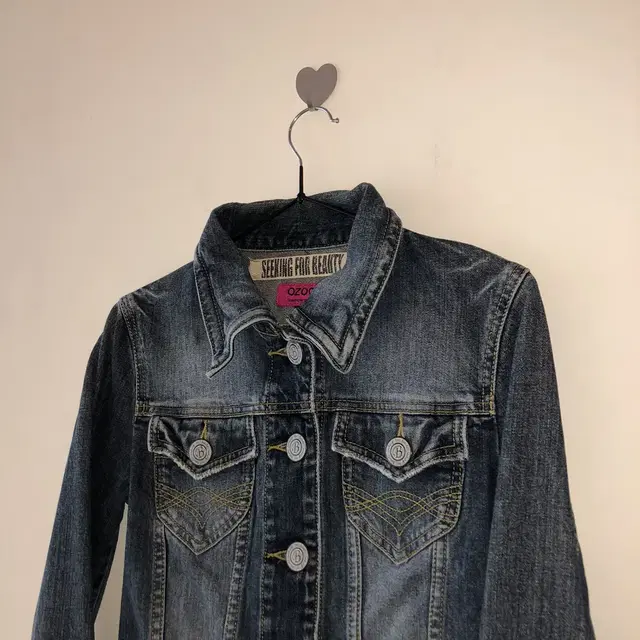 Vintage OZOC seeking for beauty denim