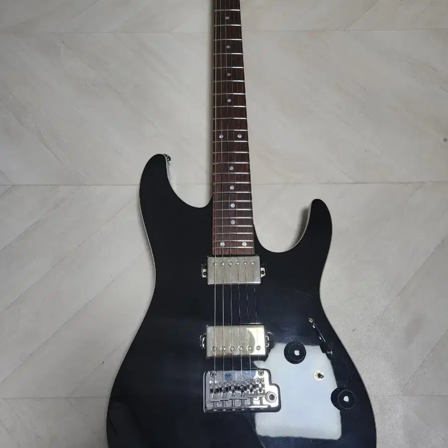 Ibanez Az42p1 판매합니다.