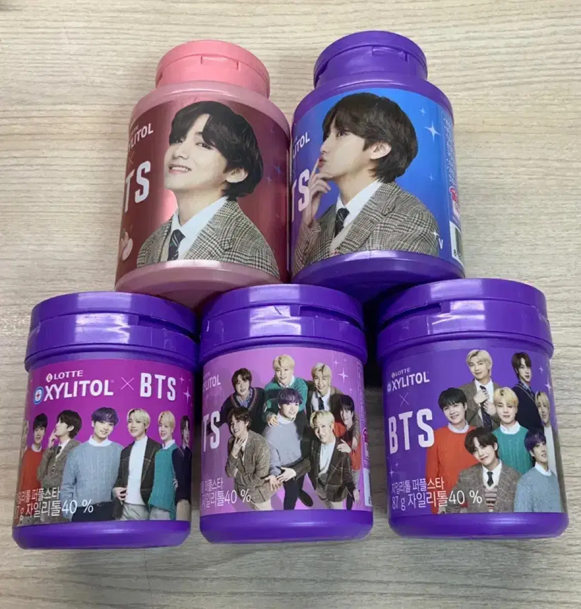 [Last Price Reduced]Bangtan Bulk (Xylitol Photocard Included)