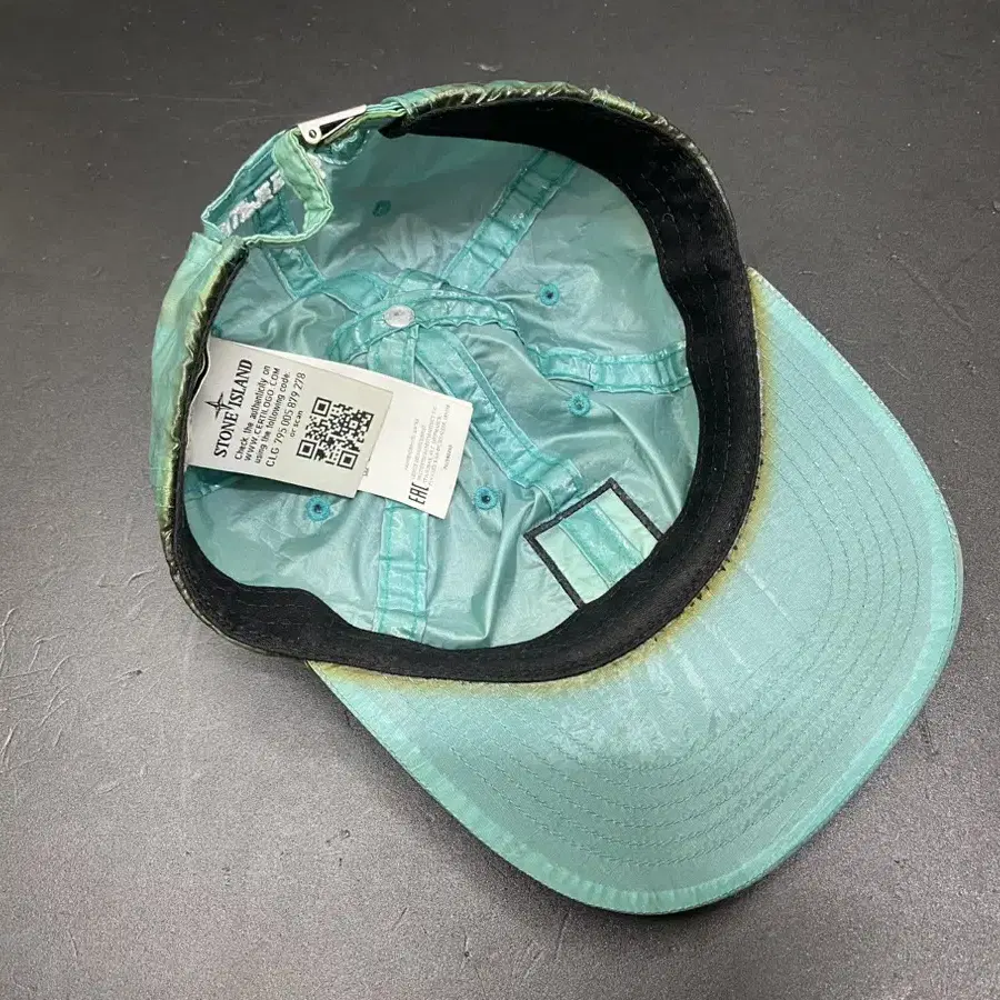 Supremexstone island cap