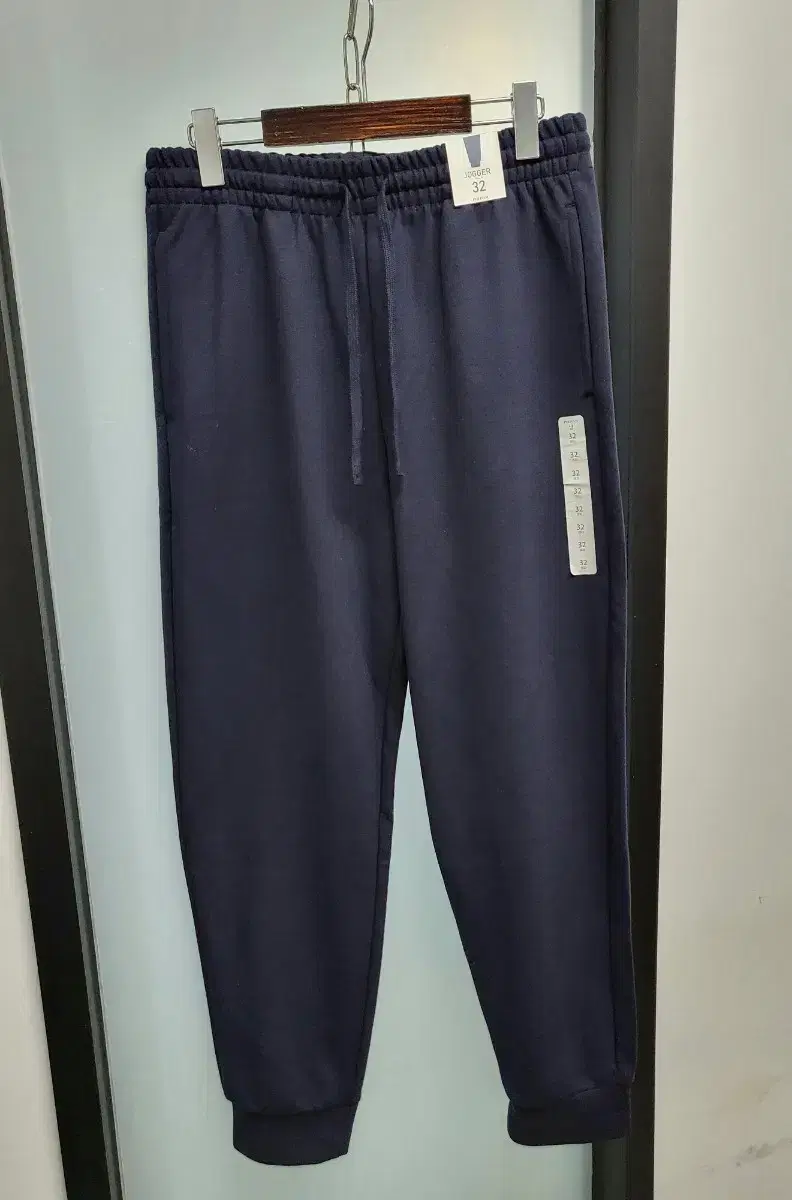 new) Paulham Sweatjogger Pants 32