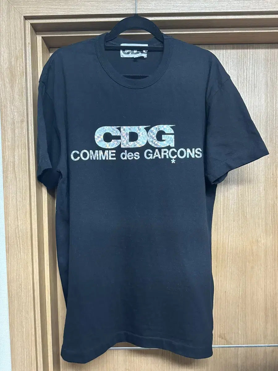 꼼데가르송 cdg 홀로그램 로고 티셔츠 110