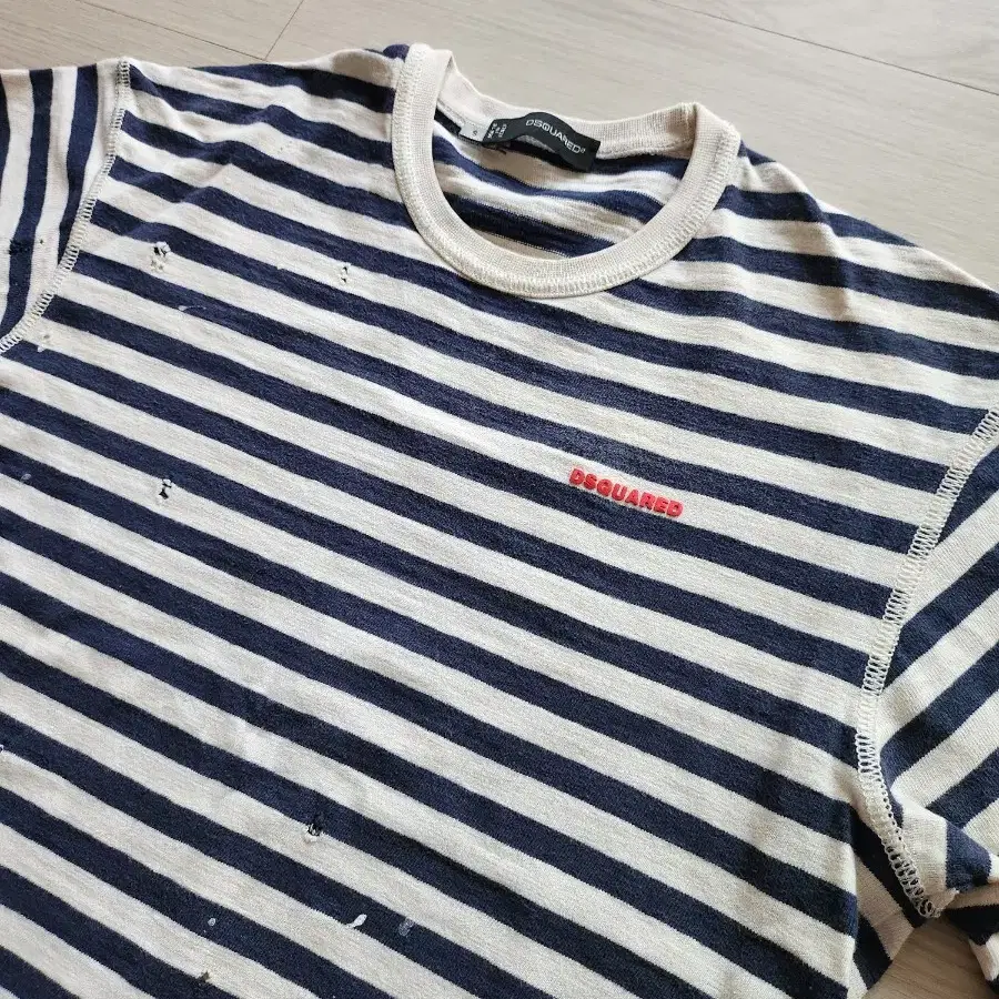 정품 디스퀘어드2 Marine Stripe T-Shirt -S