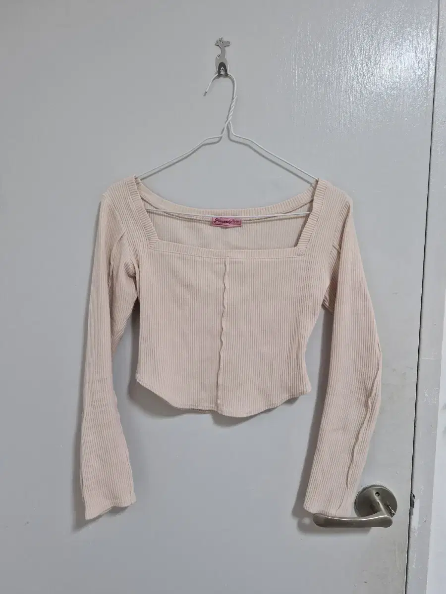 Pink long sleeve tee with plain bobby top