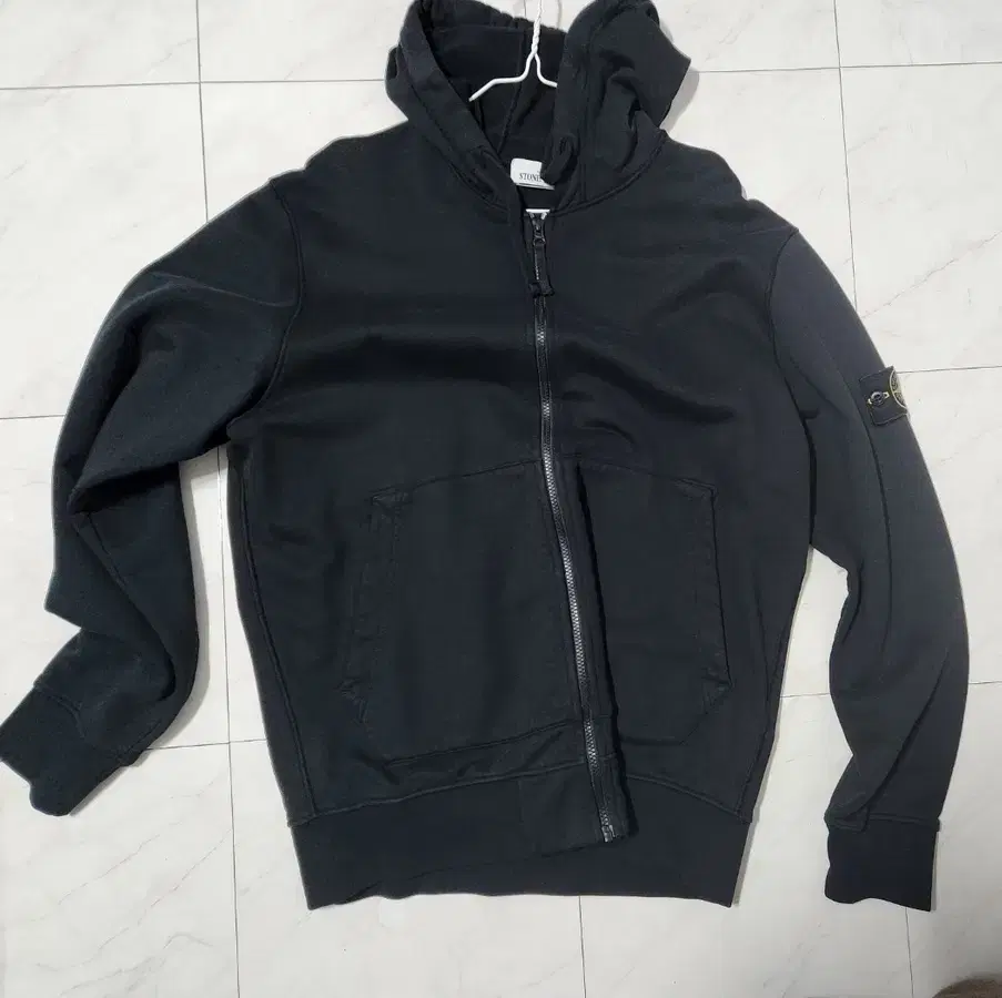 (Cooler 22만원) Stone Island 22ss Hoodie Zip Up