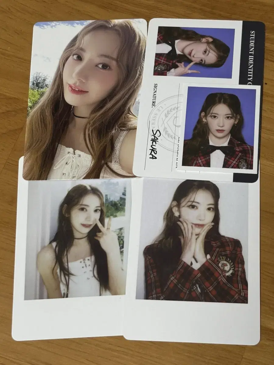 Le sserafim sakura seasons greetings photocard pola bulk