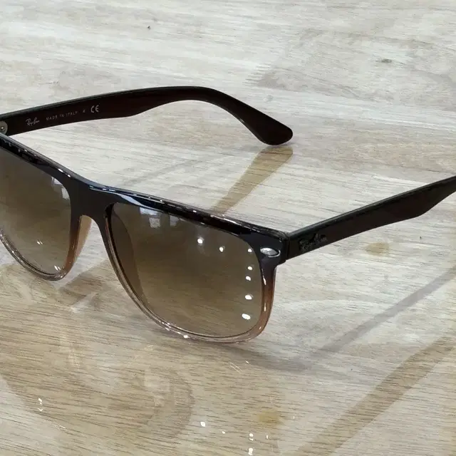 RayBan 레이밴 선글라스  RB4147