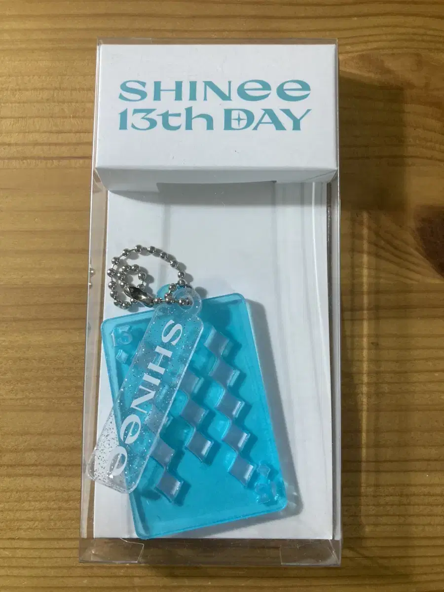 SHINee 13th Anniversary keyring set unsealed