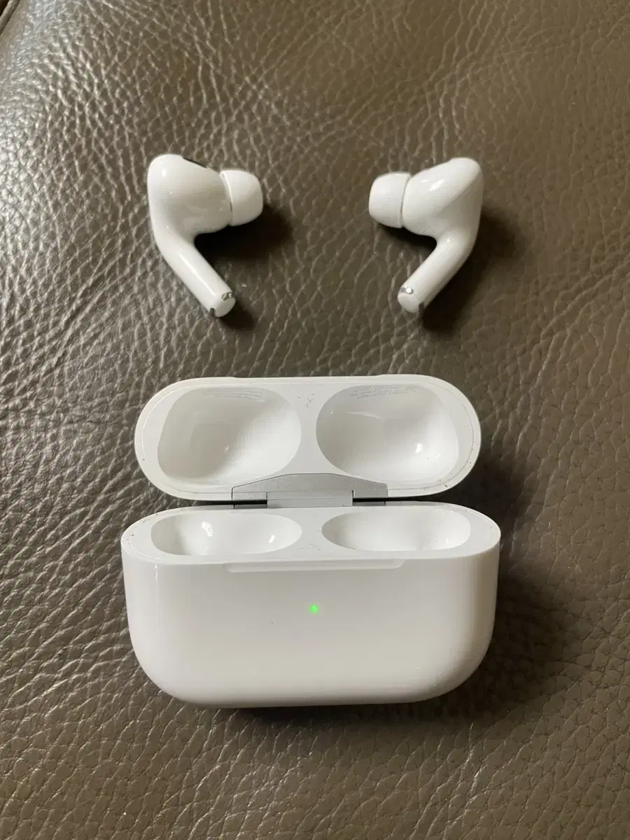 AirPods Pro 2 Lightning Class A