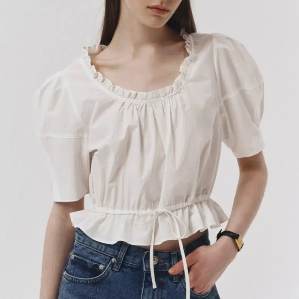 던스트 Frill Shirring crop blouse 크롭 셔링