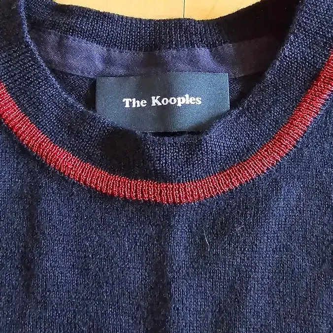 The kooples 더쿠플스 체리 니트