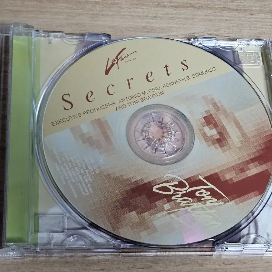 Tony Braxton - Secrets (CD)