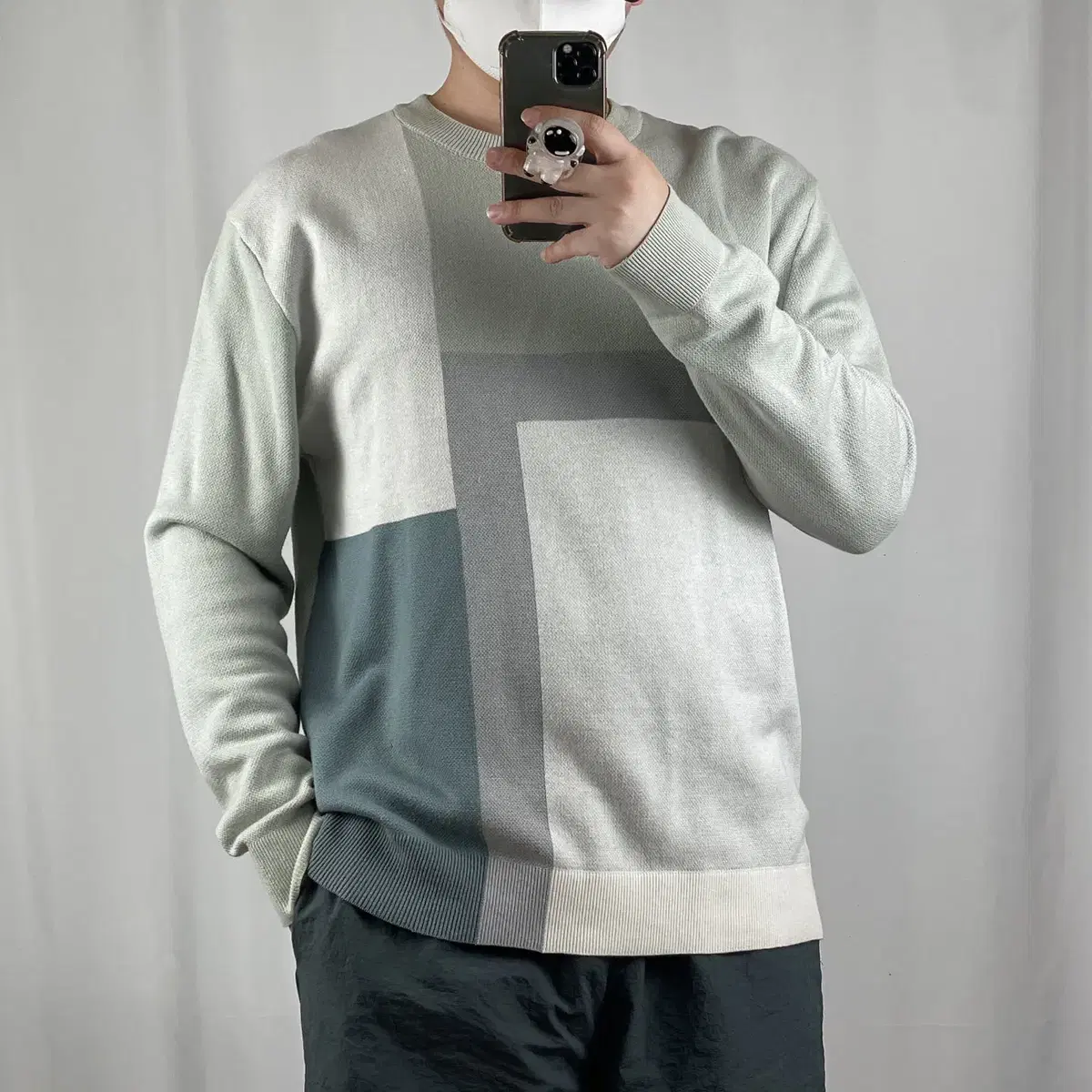 Mindbridge Colorblock Knit 105 .240426